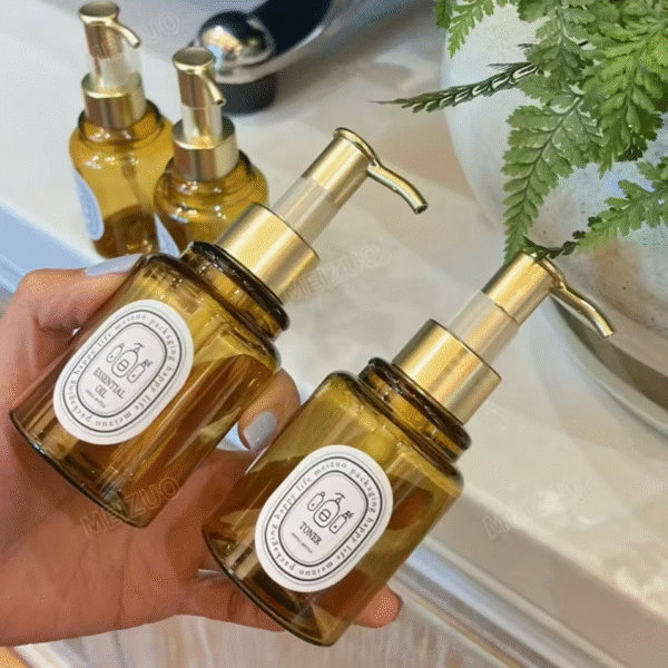 Screenshot 2025-10-15 at 14.03.30 4pcs 100ml Elegant Golden and White Squeeze Bottles